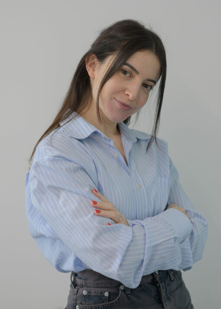 Über uns 2 Über uns | svg+xml;charset=utf