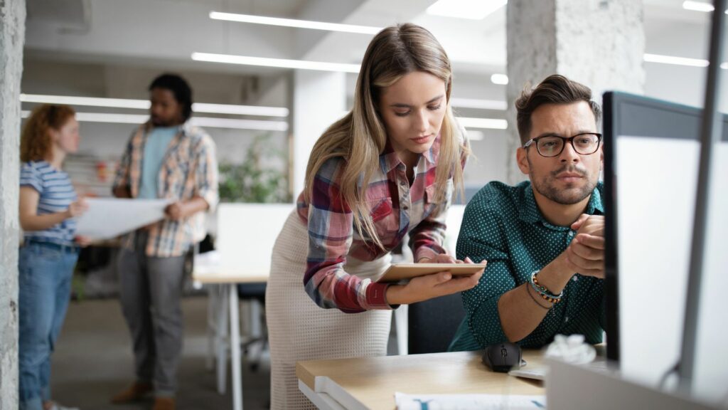 EOC 1 EOC | svg+xml;charset=utf