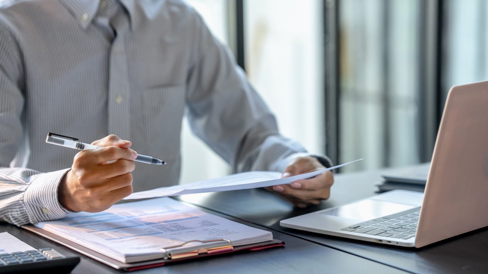 EOC 2 EOC | svg+xml;charset=utf